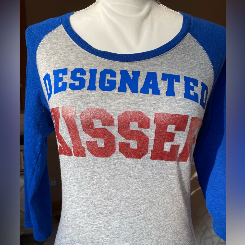 Victoria’s Secret PINK Chicago Cubs Designated Kisser Baseball Tee XS ⚾️ - Picture 5 of 9